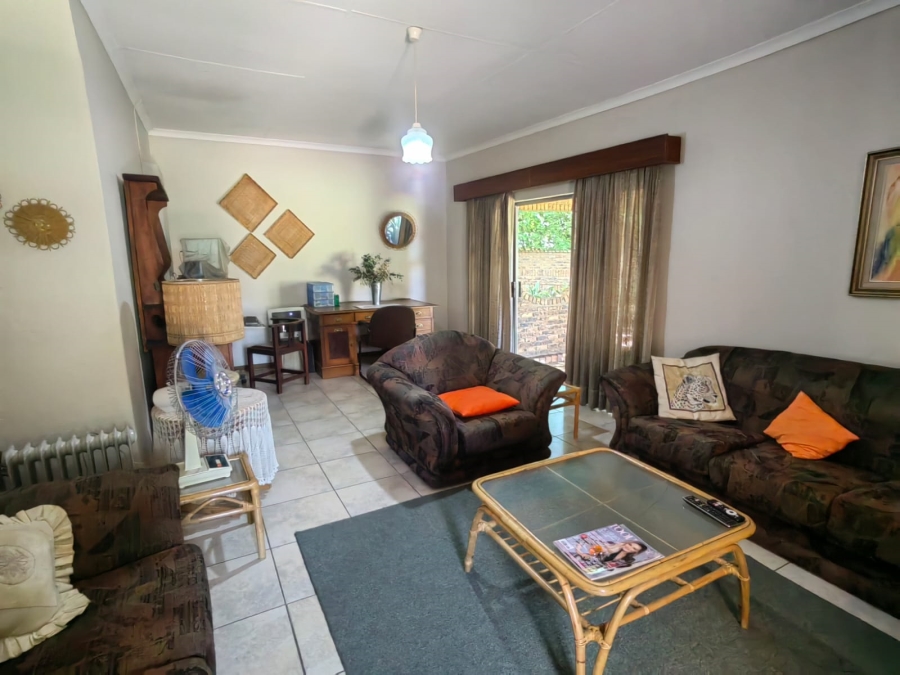 5 Bedroom Property for Sale in Parys Free State